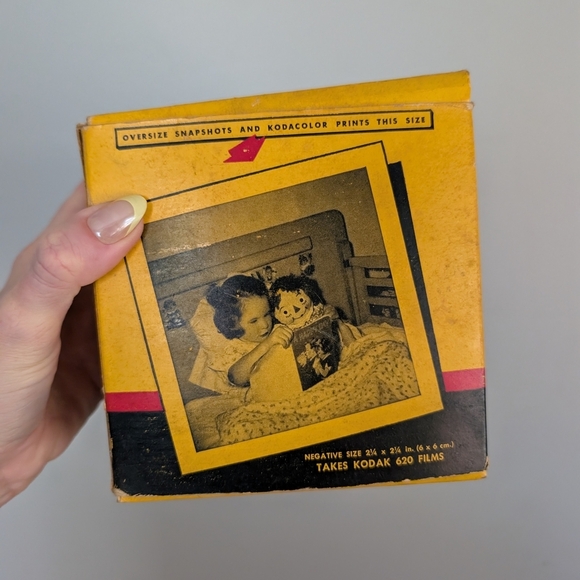 Kodak Brownie Hawkeye Black Camera - Picture 10 of 13